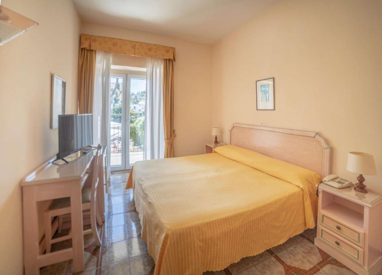 Hotel Royal Terme Ischia Exterior photo